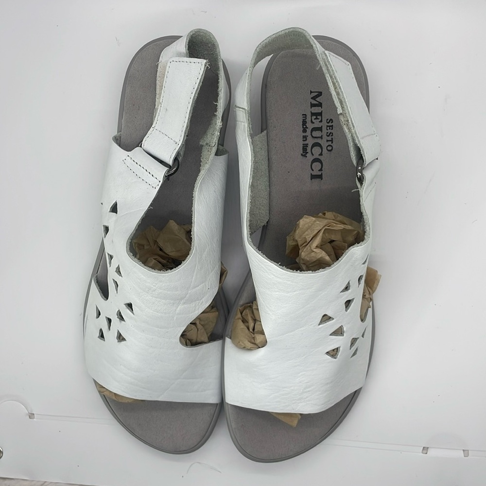Sesto Meucci leather sandals size 8
